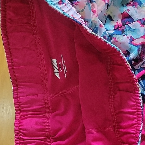 Women's HAUL athletic shorts - Picture 8 of 12